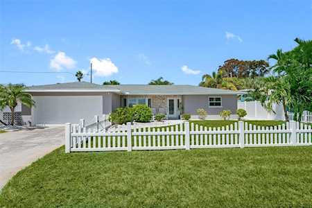 621 Boca Ciega Isle Dr St. Pete Beach, FL 33706