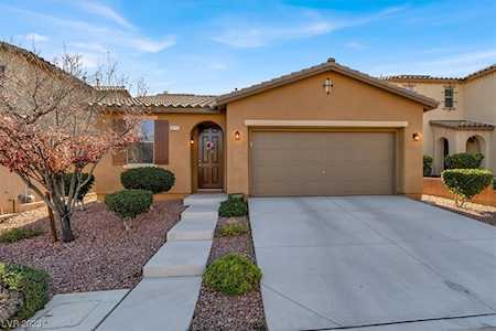 10713 Pearl River Ave Las Vegas, NV 89166