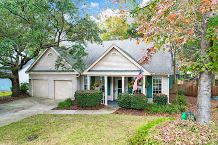 1949 Oak Tree Lane Mount Pleasant, SC 29464