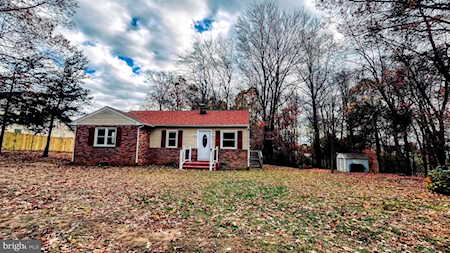 10 Curtis Estate Fredericksburg, VA 22401