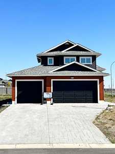 13301 106 St Grande Prairie, AB T8X 0W5