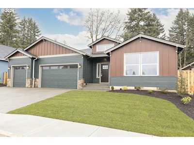 1396 NE Christine ST Estacada, OR 97023