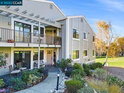 3076 Rossmoor Pkwy Walnut Creek, CA 94595