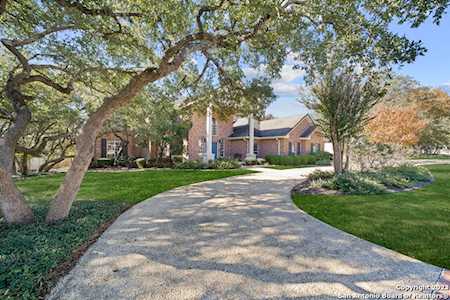 32 Imperial Way San Antonio, TX 78248