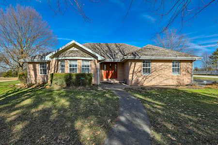 5139 S Sunny Acre Dr Bolivar, MO 65613