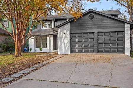 12302 Beartrap LN Austin, TX 78729