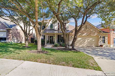 814 Penstemon Trl San Antonio, TX 78256