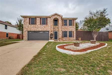 9301 Glen Falls Lane Denton, TX 76210
