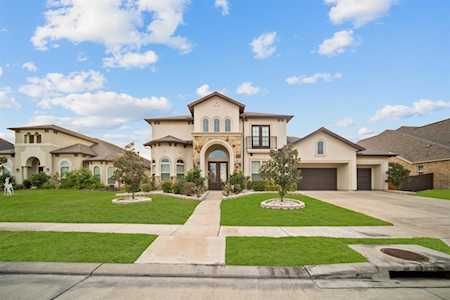 3440 Magnolia Shores Ln Pearland, TX 77584
