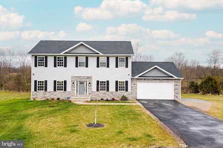 17000 Bivens Ln Hagerstown, MD 21740