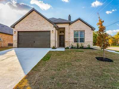 637 Vaquero Street White Settlement, TX 76108