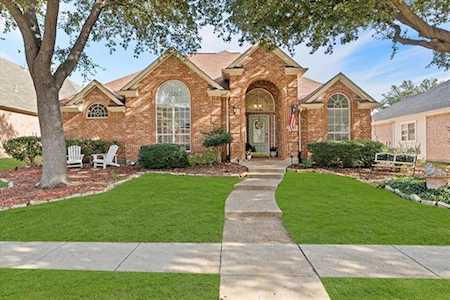 5981 Sandhill Circle The Colony, TX 75056