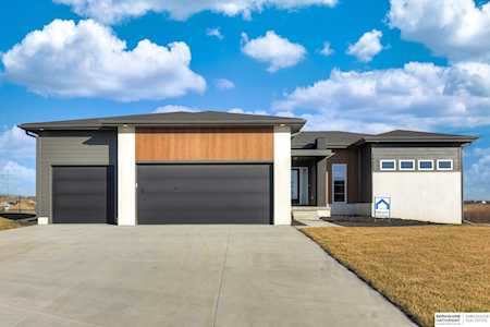 18504 Wirt Circle Elkhorn, NE 68022