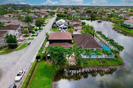 1104 SW 145th Ave Miami, FL 33184
