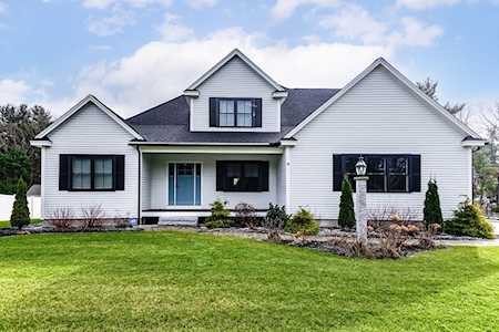 10 Fitzpatrick Ln Billerica, MA 01862