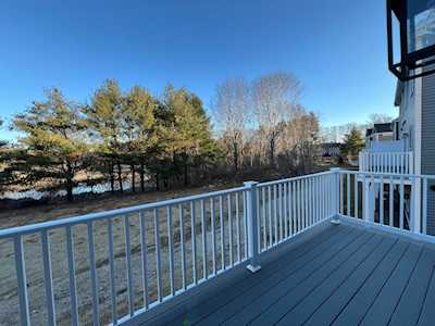 24 Juniper Ln Portsmouth, NH 03801