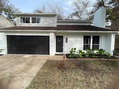 1310 Briarmead Dr Richmond, TX 77406