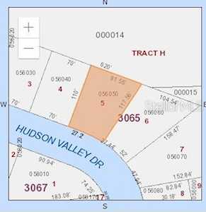 904 Hudson Valley Dr Poinciana, FL 34759