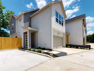 974 Highland Sound Ln Houston, TX 77091