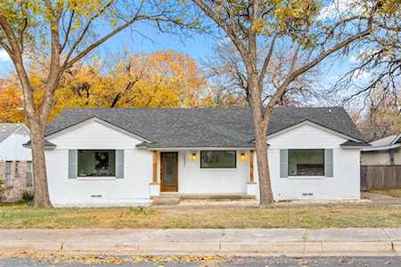 2342 Rockyglen Drive Dallas, TX 75228