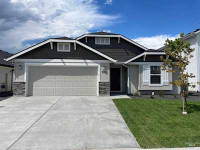 7782 E Edison St Nampa, ID 83687