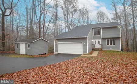 39090 Hollybank Dr Mechanicsville, MD 20659