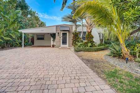 1737 NE 16th St Fort Lauderdale, FL 33304