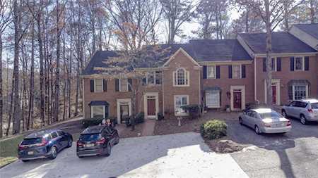 137 Weatherburne Drive Roswell, GA 30076