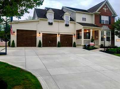 2538 Roe Drive Lewis Center, OH 43035