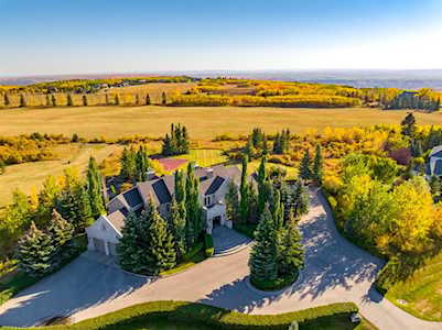201 Pinnacle Ridge Place Rural Rocky View County, AB T3Z 3N8