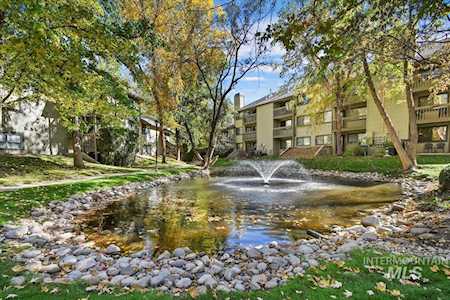 3695 S Gekeler Ln #19 Boise, ID 83706