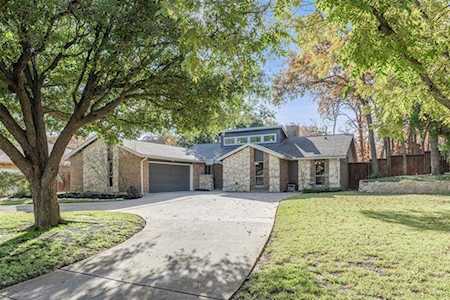 2808 Whisperwood Trail Dalworthington Gardens, TX 76016