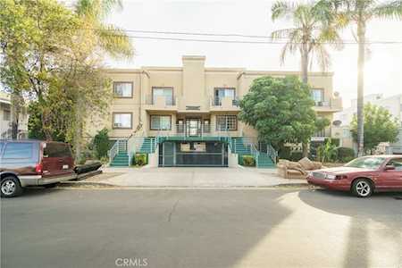 7330 Eton Ave #202 Canoga Park, CA 91303