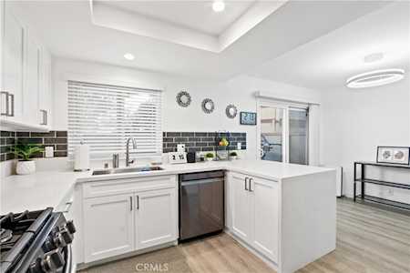 946 W 220th St #107 Torrance, CA 90502