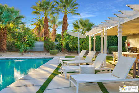 2063 E Amado Rd Palm Springs, CA 92262