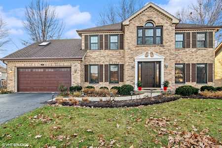 2223 Oberlin Ct Naperville, IL 60565