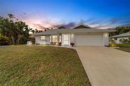 1350 Washington Dr Englewood, FL 34224