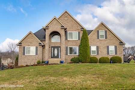 172 Leath Ct Shepherdsville, KY 40165