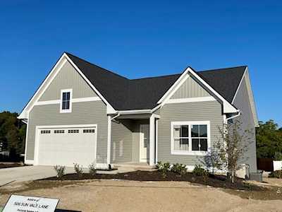 506 Sun Vale Ln Grandville, MI 49418
