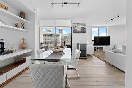 999 SW 1st Ave #3304 Miami, FL 33130