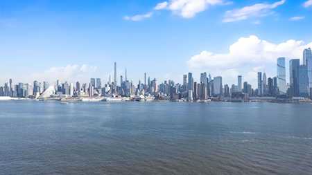150 Henley Pl #404 Weehawken, NJ 07086
