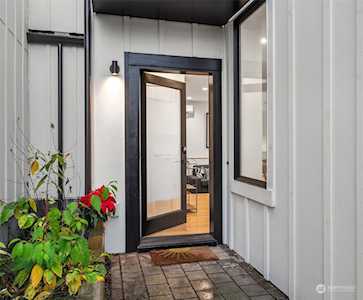1806 19th Ave S Seattle, WA 98144