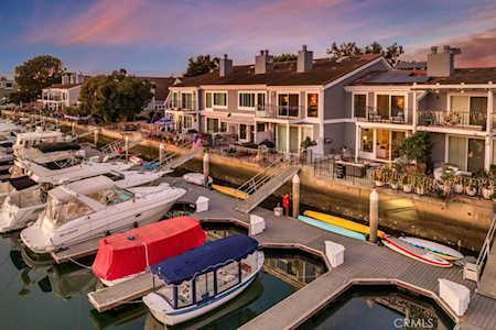 3526 Windspun Drive Huntington Beach, CA 92649