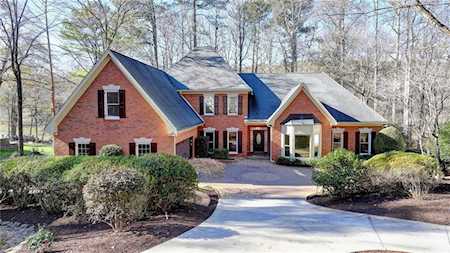 5707 Fairley Hall Court Peachtree Corners, GA 30092
