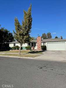 1733 W Crestwood Ln Anaheim, CA 92804