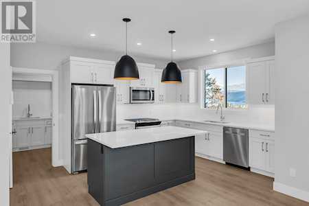 830 Westview Way #14 West Kelowna, BC V1V3Z3