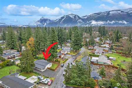613 1st Ave W Gold Bar, WA 98251