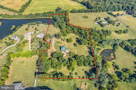 8370 Leeton Lake Dr Warrenton, VA 20186