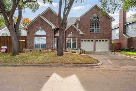 461 Moonlight Way Irving, TX 75063