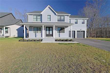26 Wildwood Dr Rock Tavern, NY 12575